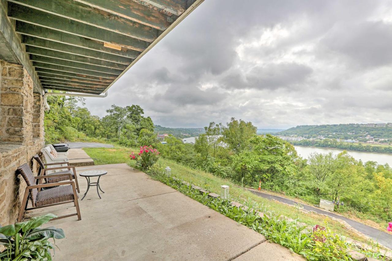 Queen Sanctuary With Views, 3 Mi To Downtown! *